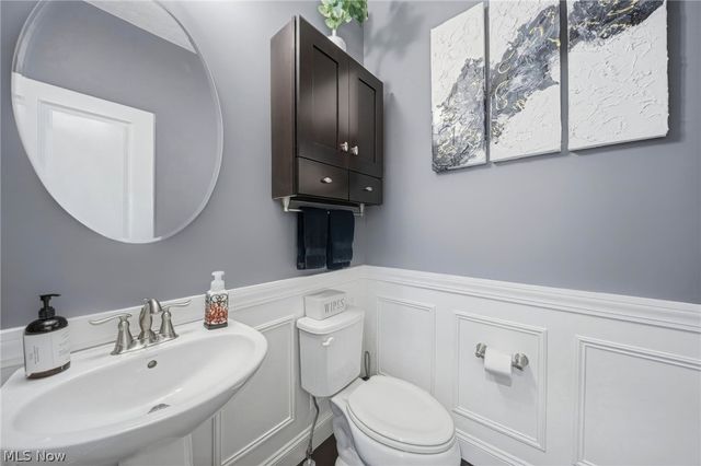 3131 Fairview Drive, Avon, OH 44011