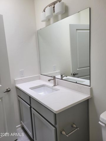 672 S Meadowood Lane, Sierra Vista, AZ 85635