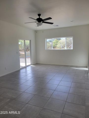 672 S Meadowood Lane, Sierra Vista, AZ 85635