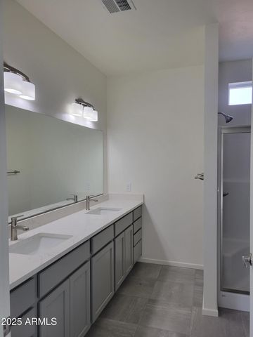 672 S Meadowood Lane, Sierra Vista, AZ 85635