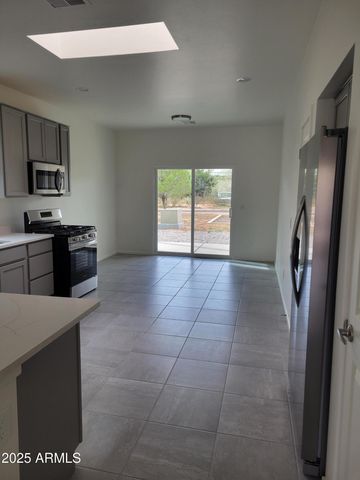 672 S Meadowood Lane, Sierra Vista, AZ 85635