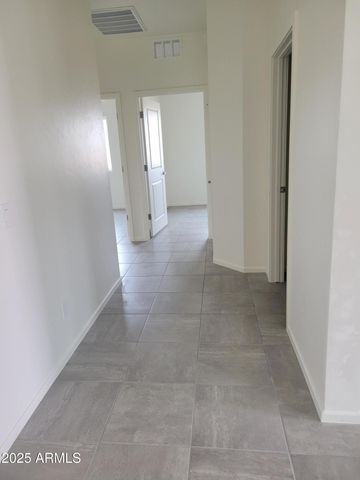 672 S Meadowood Lane, Sierra Vista, AZ 85635