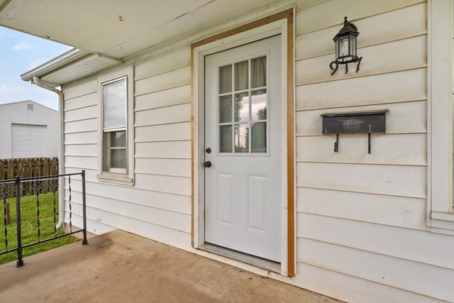 917 S West Avenue, Springfield, MO 65802