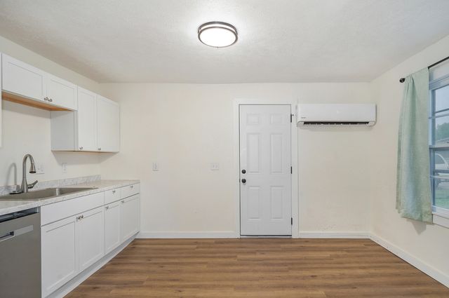 917 S West Avenue, Springfield, MO 65802