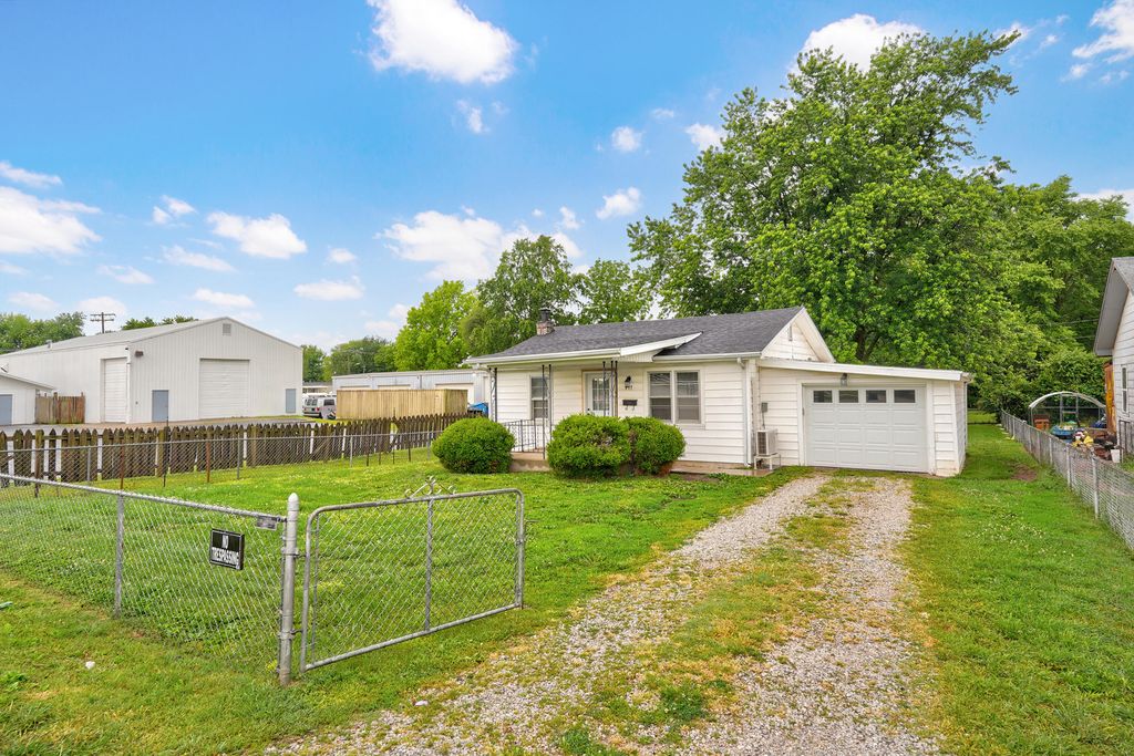 917 S West Avenue, Springfield, MO 65802