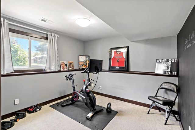 1016 Westview Drive, Farmington, MN 55024