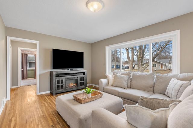 11240 Crocus Street NW, Coon Rapids, MN 55433