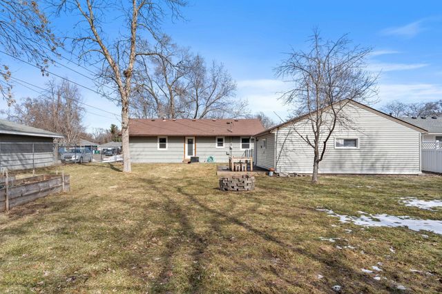 11240 Crocus Street NW, Coon Rapids, MN 55433