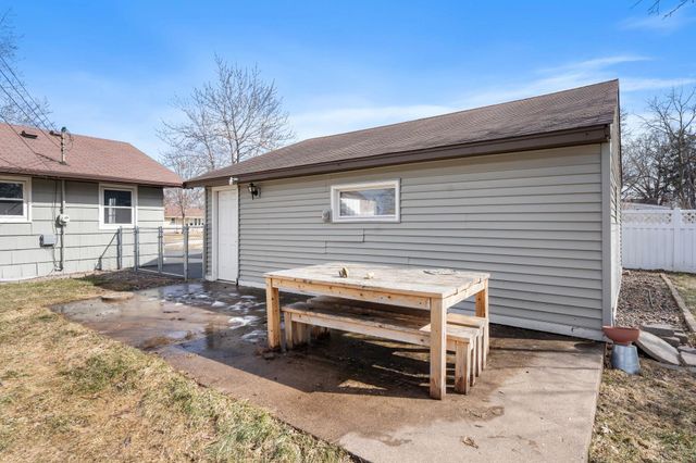 11240 Crocus Street NW, Coon Rapids, MN 55433