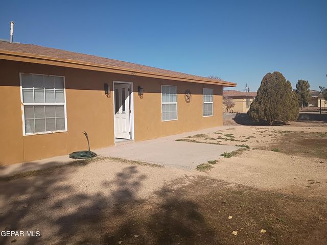695 FRAY VARGAS Court, Socorro, TX 79927