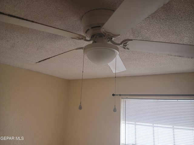 695 FRAY VARGAS Court, Socorro, TX 79927