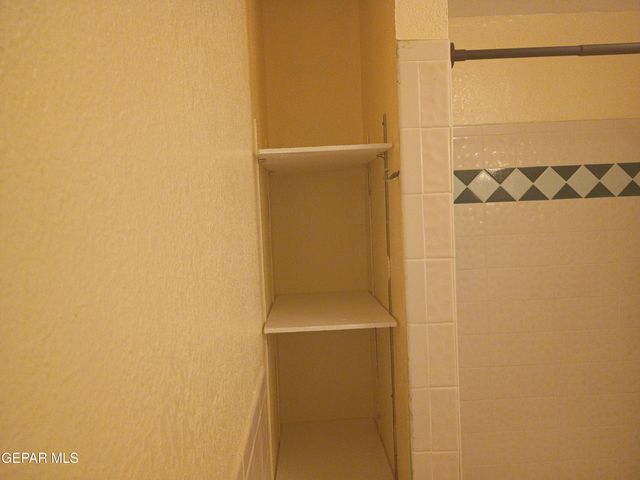 695 FRAY VARGAS Court, Socorro, TX 79927