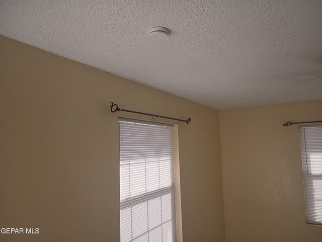 695 FRAY VARGAS Court, Socorro, TX 79927