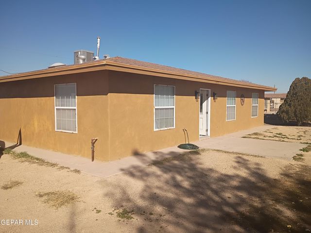 695 FRAY VARGAS Court, Socorro, TX 79927