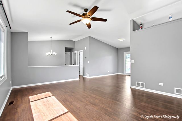 8712 Ramble Road, Wonder Lake, IL 60097