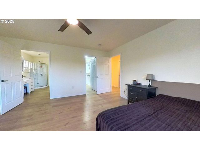 575 CEDAR St, Sutherlin, OR 97479