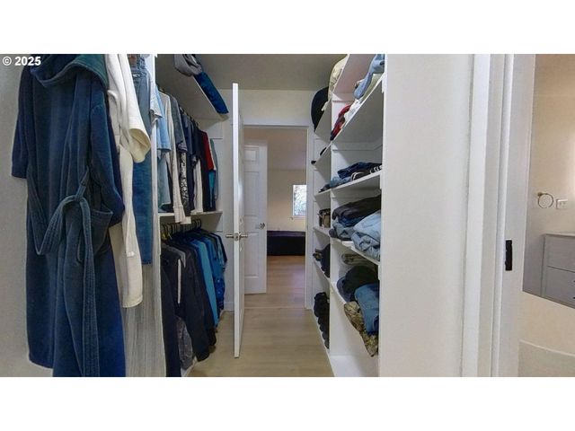 575 CEDAR St, Sutherlin, OR 97479