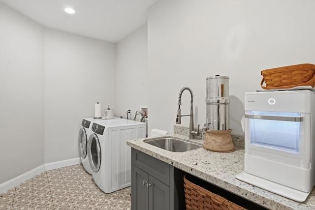 2263 Corner Creek Lane, Fallbrook, CA 92028