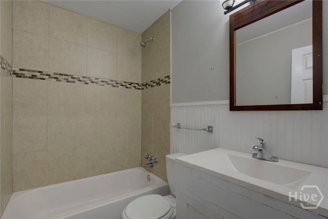 911 Henderson Ext, Athens, GA 30606