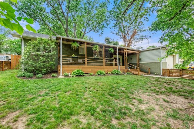 2364 Woodside Way, Atlanta, GA 30341