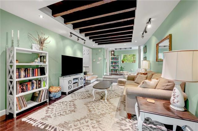 2364 Woodside Way, Atlanta, GA 30341