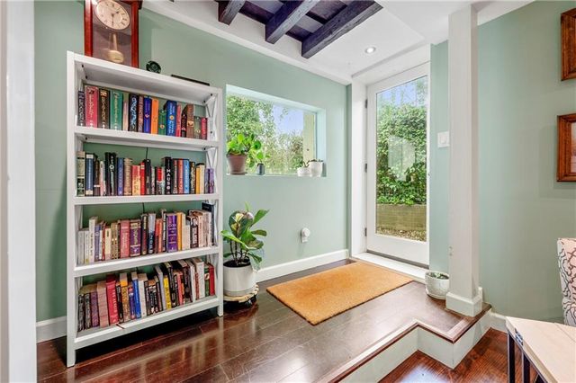 2364 Woodside Way, Atlanta, GA 30341