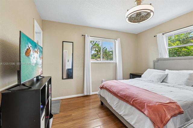 250 N 66th Ave, Hollywood, FL 33024