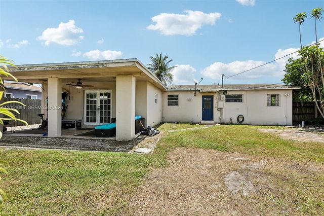 250 N 66th Ave, Hollywood, FL 33024