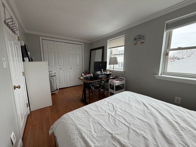 122 D St 3, Boston, MA 02127
