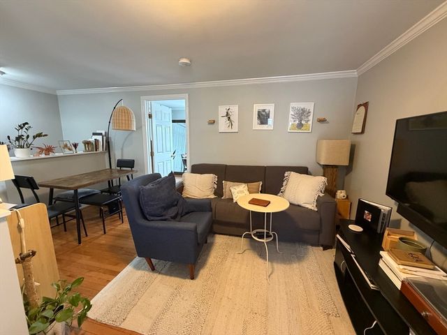 122 D St 3, Boston, MA 02127