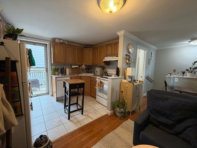 122 D St 3, Boston, MA 02127