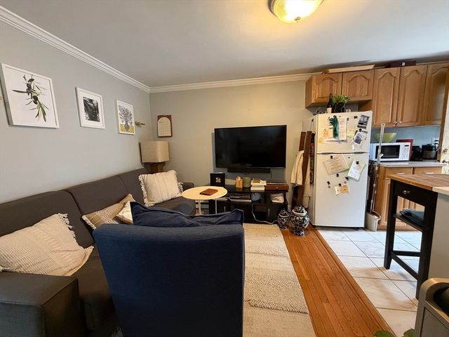 122 D St 3, Boston, MA 02127