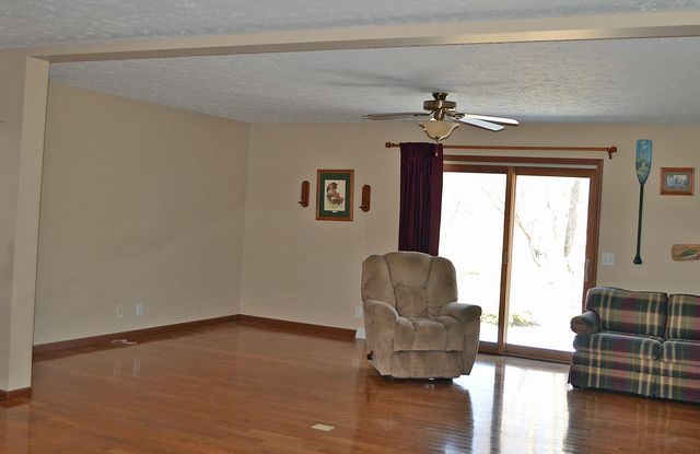 5256 E Toto Road, Knox, IN 46534