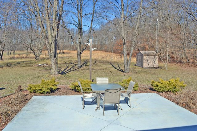 5256 E Toto Road, Knox, IN 46534