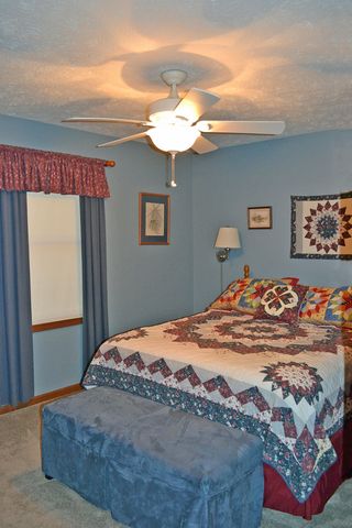 5256 E Toto Road, Knox, IN 46534