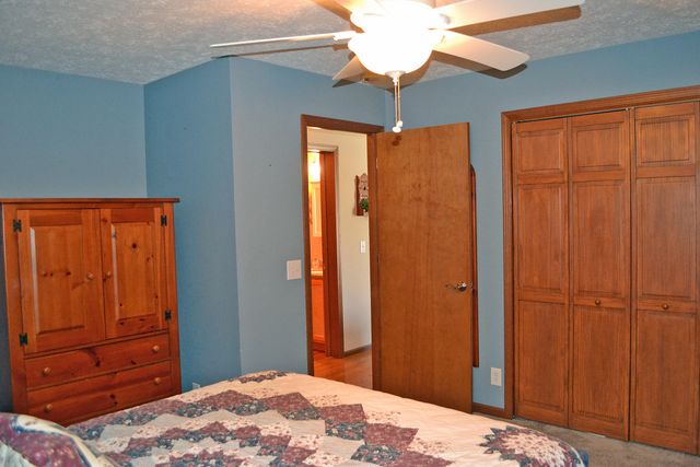 5256 E Toto Road, Knox, IN 46534