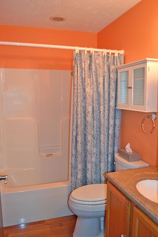 5256 E Toto Road, Knox, IN 46534