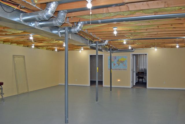 5256 E Toto Road, Knox, IN 46534