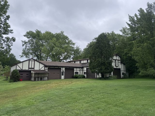 8920 LAKE PLEASANT Road, Erie, PA 16509