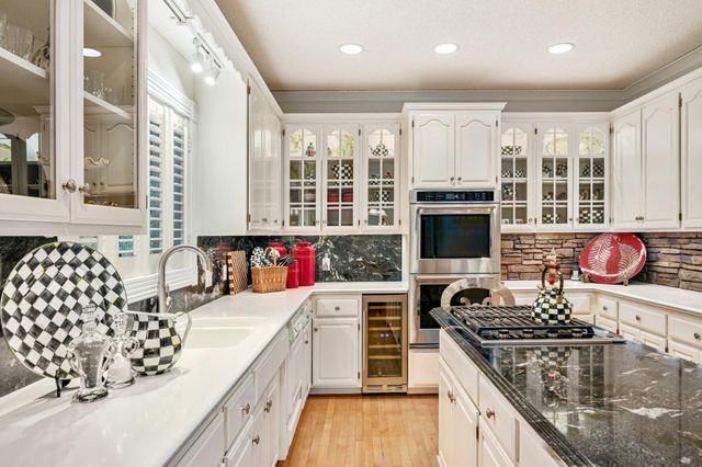 12728 Sable Drive, Burnsville, MN 55337