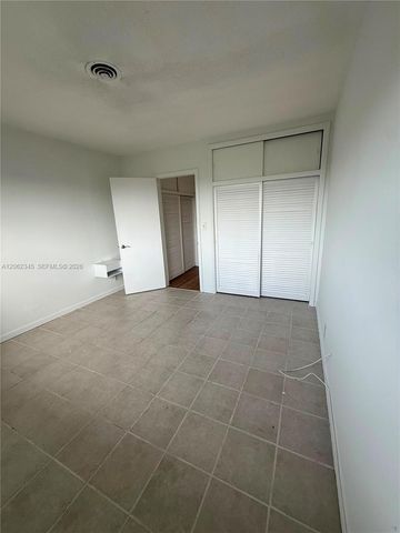 1021 Crystal Lake Dr 304, Deerfield Beach, FL 33064