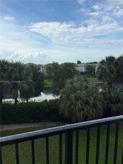 1021 Crystal Lake Dr 304, Deerfield Beach, FL 33064