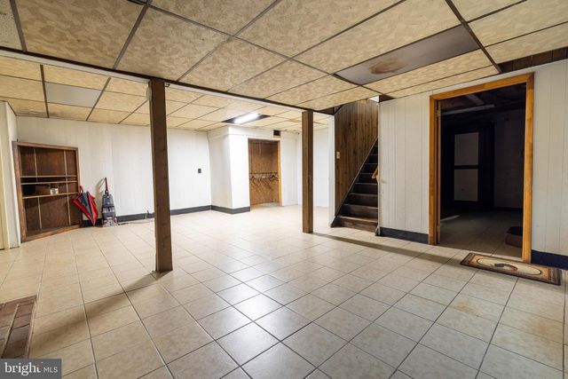 3737 CANTERBURY RD, Harrisburg, PA 17109
