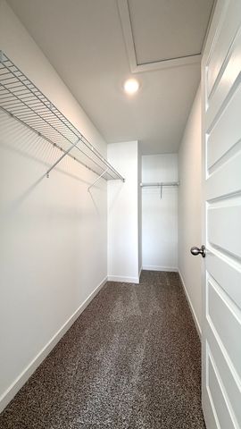 863 Briar Glen Court 863, Hampshire, IL 60140