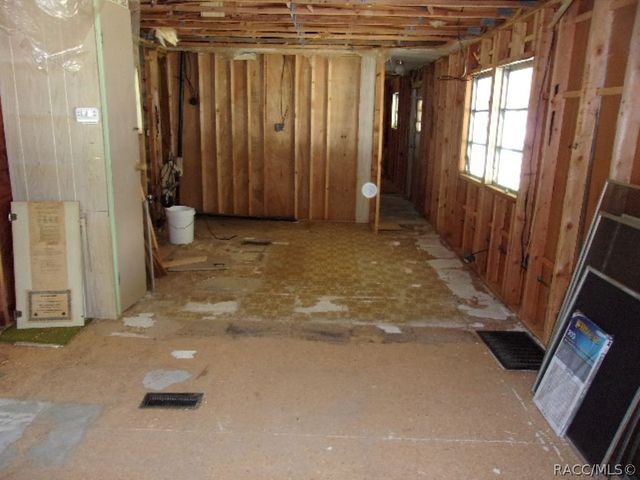 5169 S CastleLake Avenue, Floral City, FL 34436