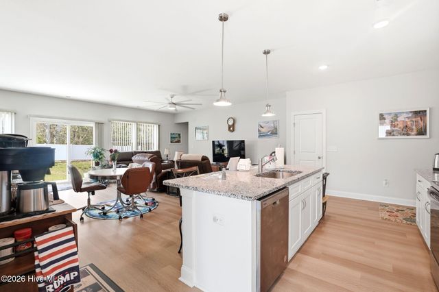 1621 Star Cross Drive SW, Shallotte, NC 28470