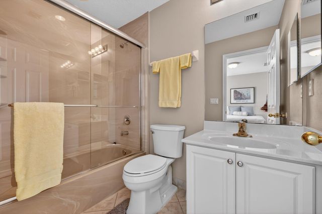 2993 SE Lexington Lakes Drive, Stuart, FL 34994