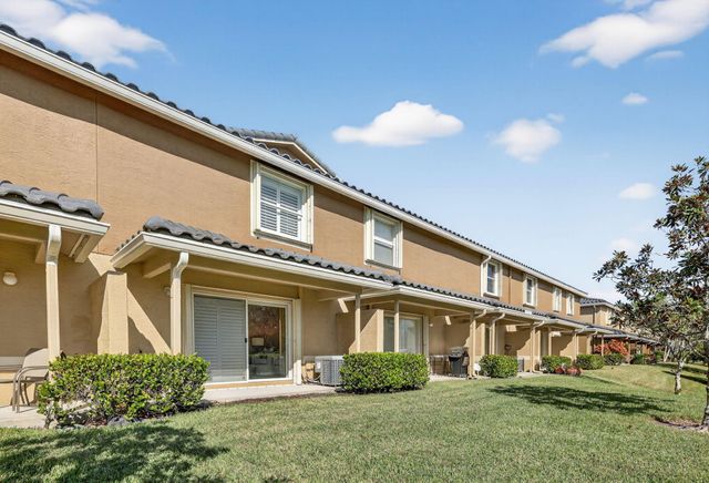 2993 SE Lexington Lakes Drive, Stuart, FL 34994