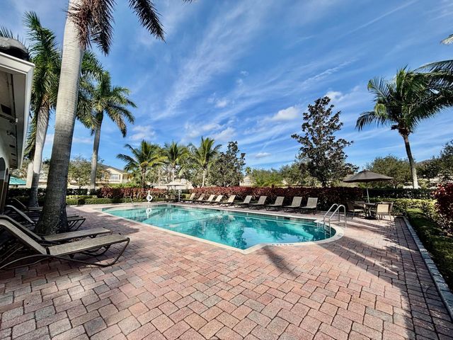 2993 SE Lexington Lakes Drive, Stuart, FL 34994