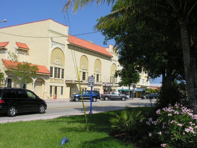 2993 SE Lexington Lakes Drive, Stuart, FL 34994